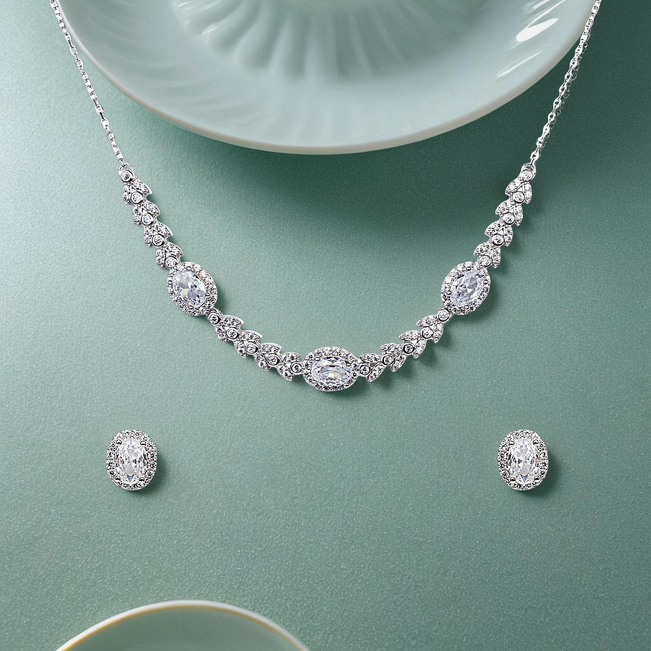 Glimmering Blossom Necklace Set