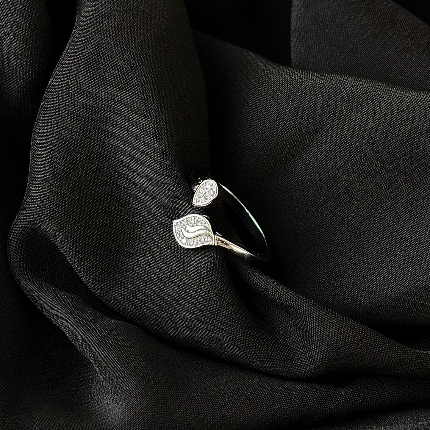 mystic leaf diamond ring
