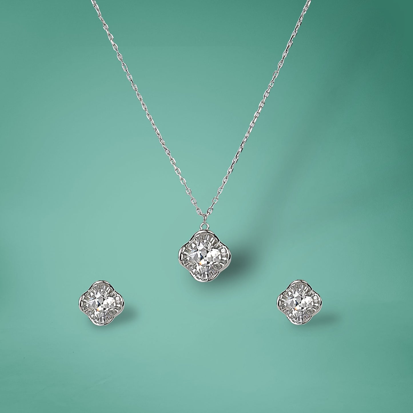 Petal Glow Silver Necklace Set