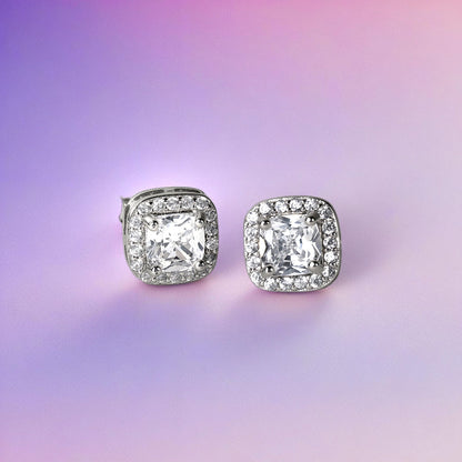 Solitaire Glamour Glow Square Studs