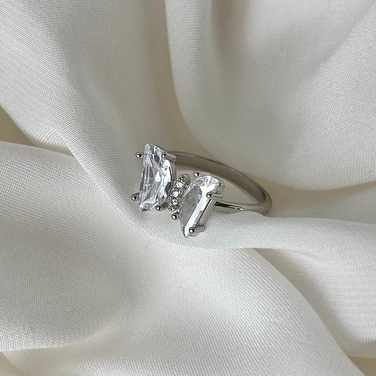 Glacial White Spark Ring