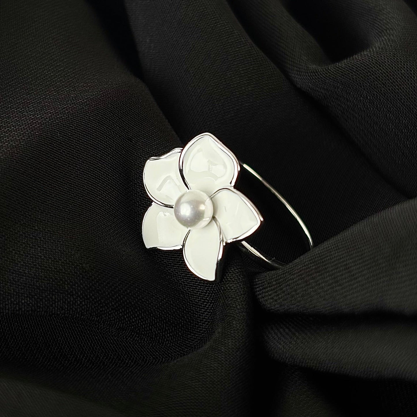 Lustrous Bloom Ring