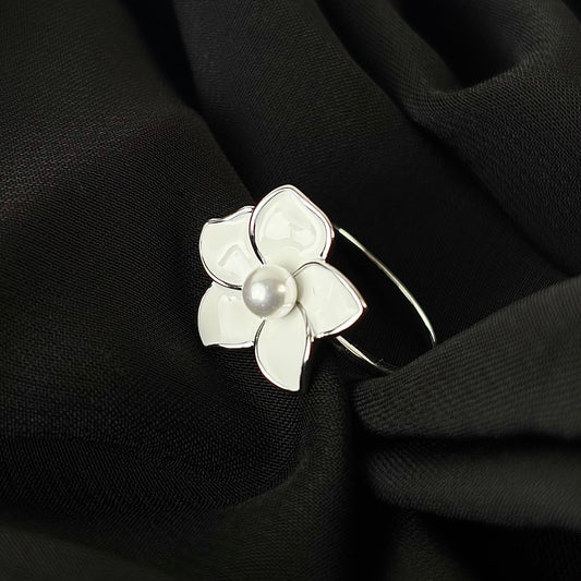 Lustrous Bloom Ring