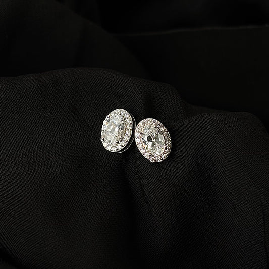 Starlit Oval Diamond Earring