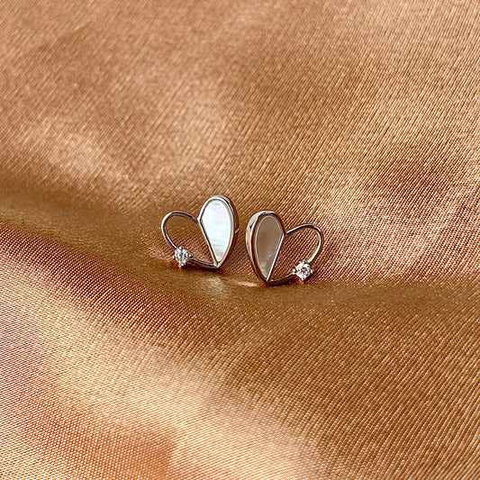 Heart Wink Earring