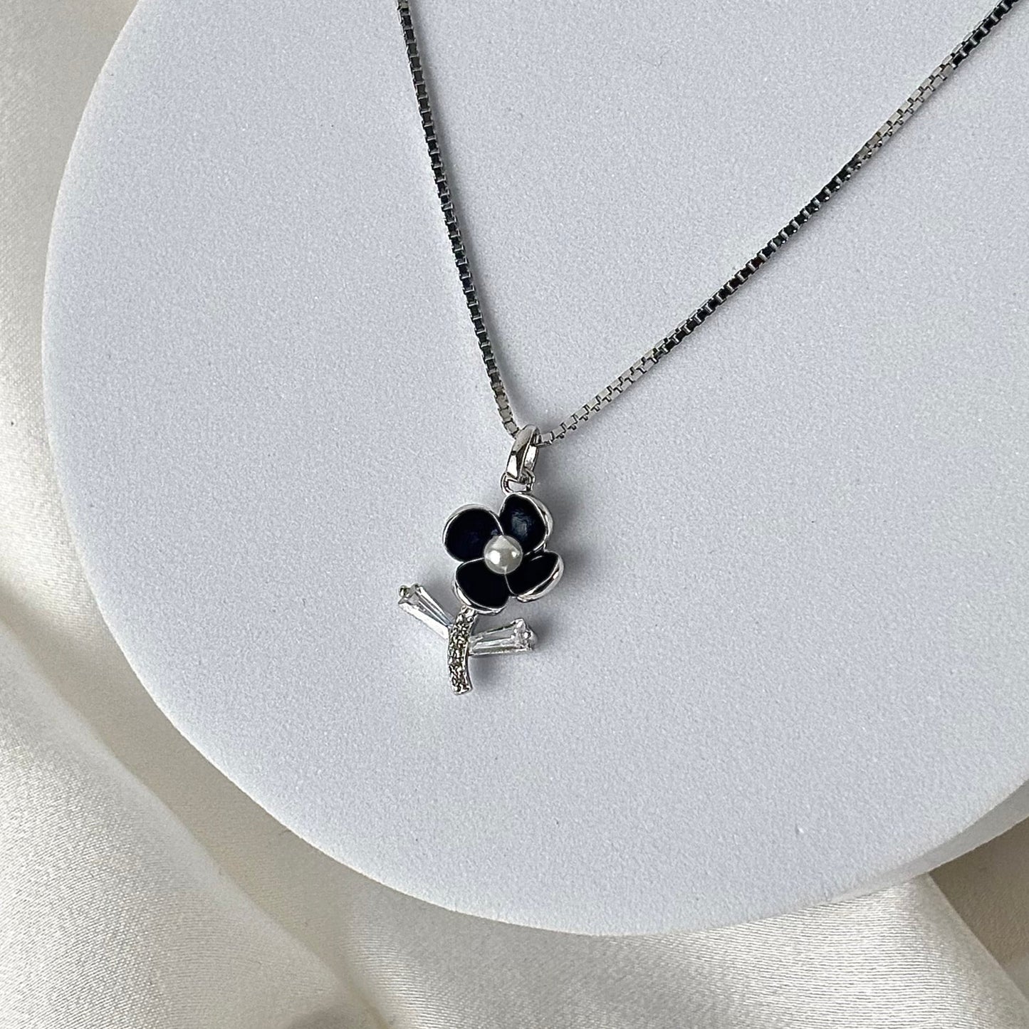 Dark Petal Necklace