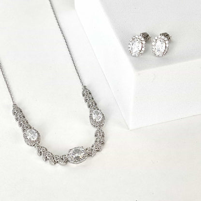 Glimmering Blossom Necklace Set