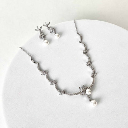 Silver Pearly Blossom Necklace Set