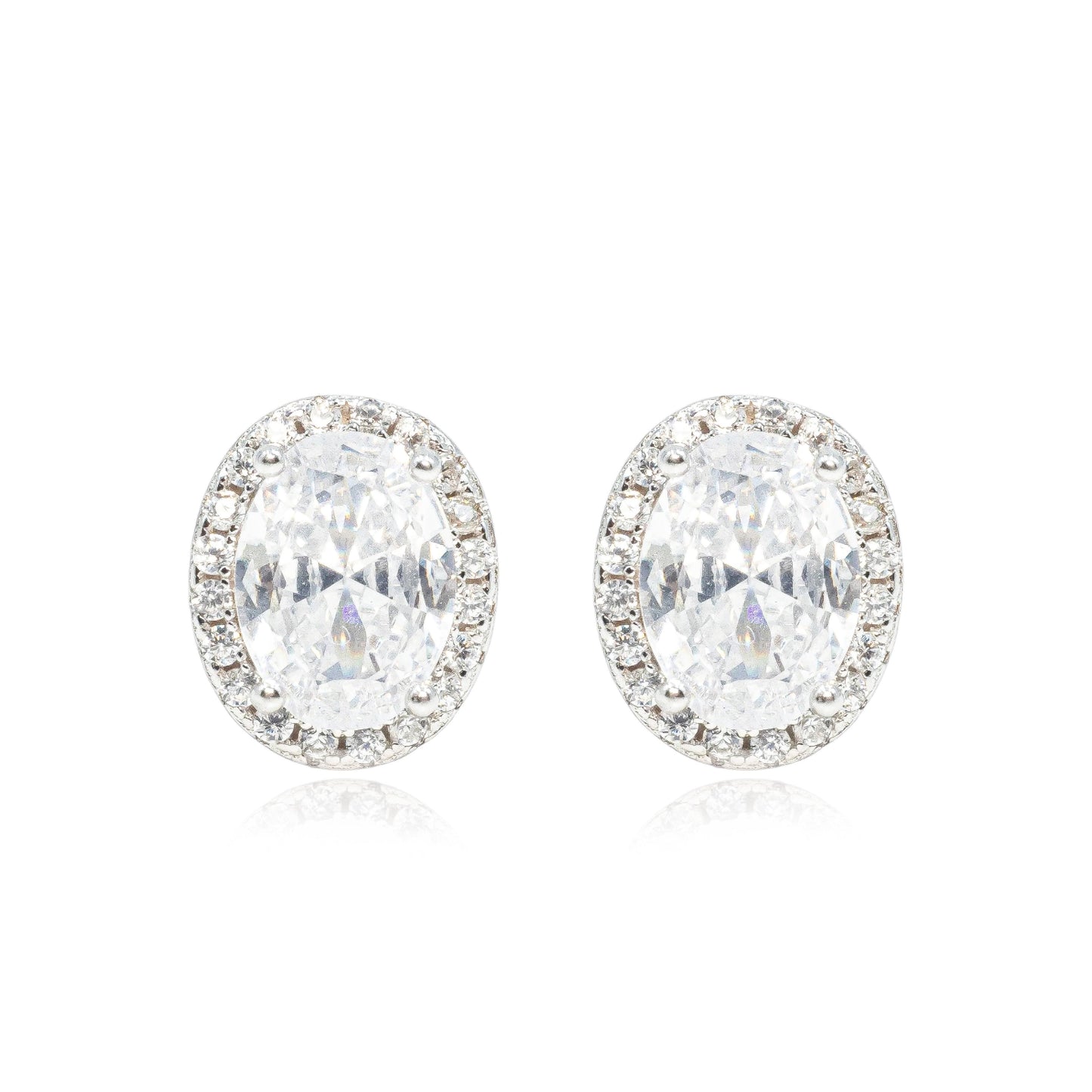 Solitaire Glamour Glow Oval Studs - SILTREE
"solitaire diamond oval shape earring "