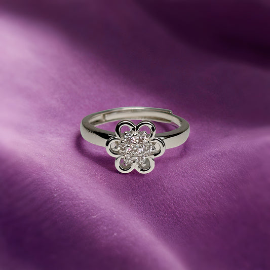 Spin Petals Bloom Ring